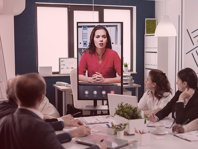 Soluzioni di videoconferenza per aziende. Sistemi efficienti e flessibili per la comunicazione a distanza con clienti e colleghi.